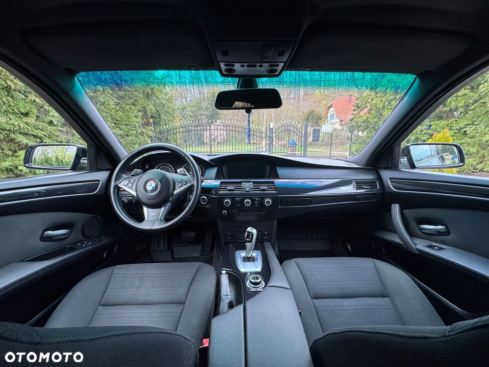 BMW Seria 5 520d Edition Exclusive - 10