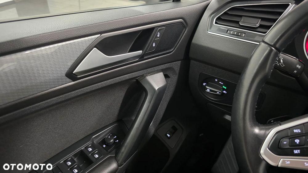 Volkswagen Tiguan 2.0 TSI 4Mot Elegance DSG - 17