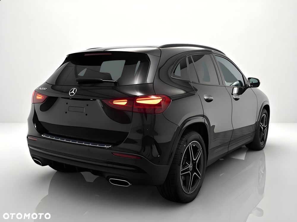 Mercedes-Benz GLA 200 mHEV AMG Line 7G-DCT - 4