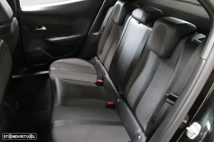 Peugeot 2008 1.2 PureTech Allure Pack - 16