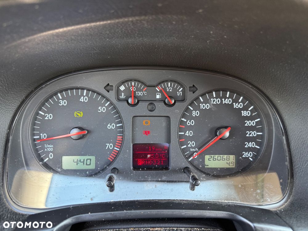 Volkswagen Golf 1.6 Automatik Edition - 16