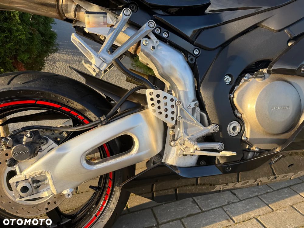 Honda CBR - 17