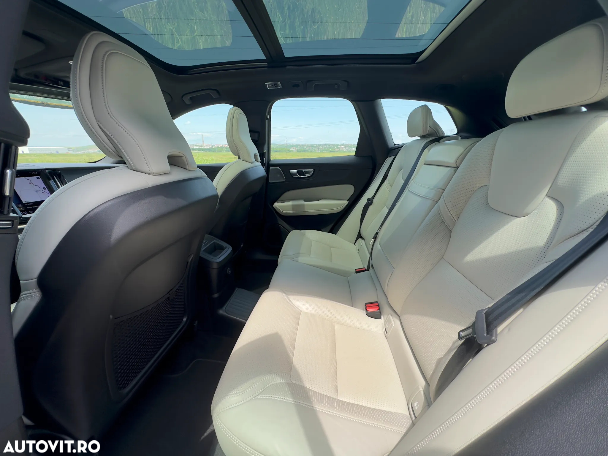 Volvo XC 60 T6 AWD Recharge Geartronic Inscription - 17