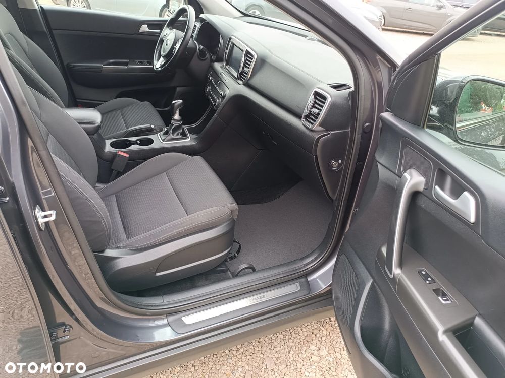 Kia Sportage 1.6 GDI 2WD DREAM-TEAM EDITION - 28