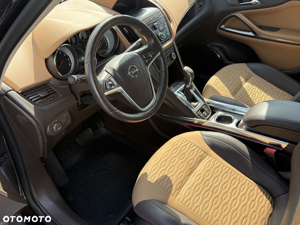 Opel Zafira 1.4 T Cosmo - 11