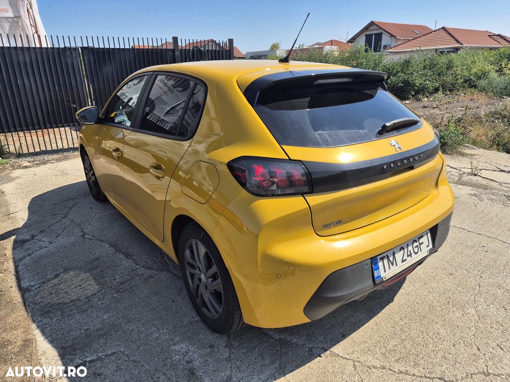 Peugeot 208 1.2 L PureTech STT Allure - 4