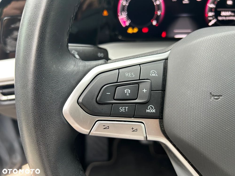 Volkswagen Golf 1.5 TSI Life Plus - 33