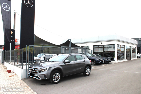 Mercedes-Benz GLA 180 d Style