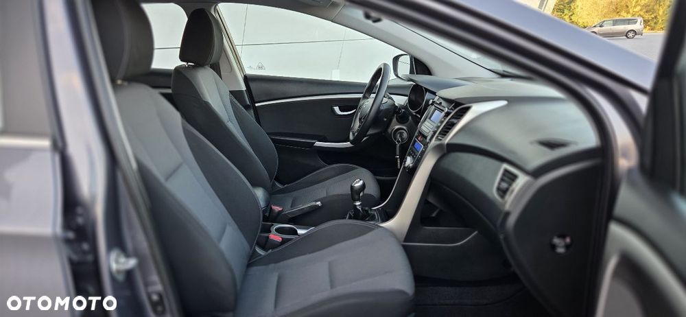 Hyundai i30 blue 1.6 CRDi YES Silver - 20