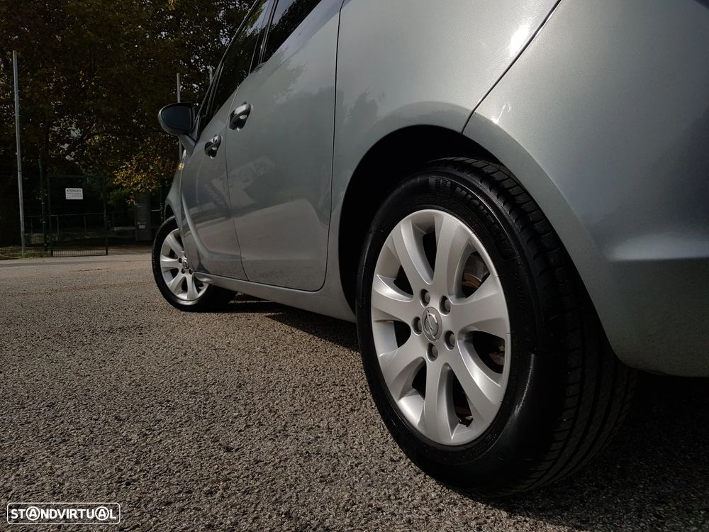 Opel Meriva 1.3 CDTI Cosmo - 43