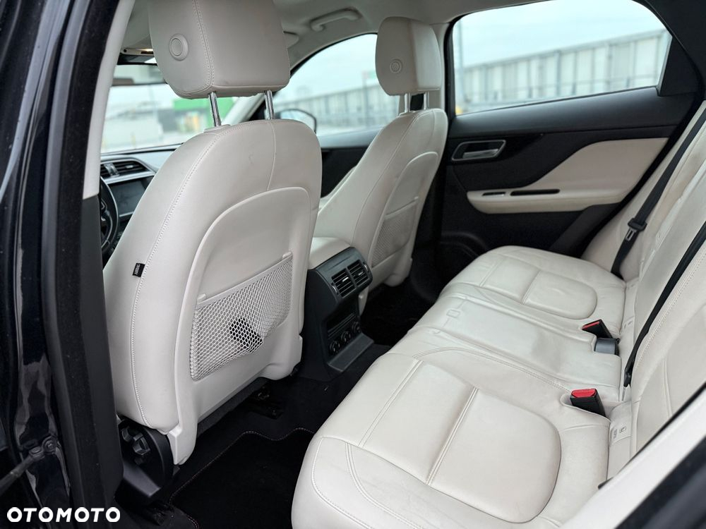 Jaguar F-Pace 20d AWD Prestige - 13