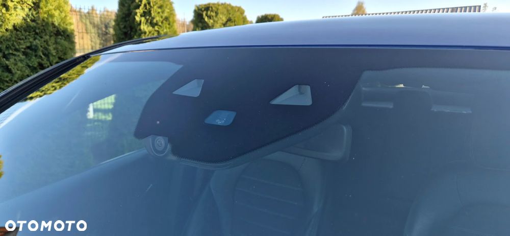 Mercedes-Benz GLC 220 d 4Matic 9G-TRONIC AMG Line Plus - 28