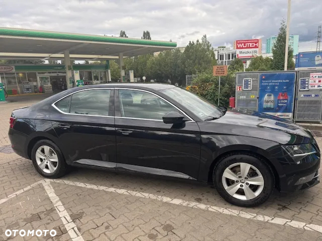 Skoda Superb 1.4 TSI ACT Ambition - 2