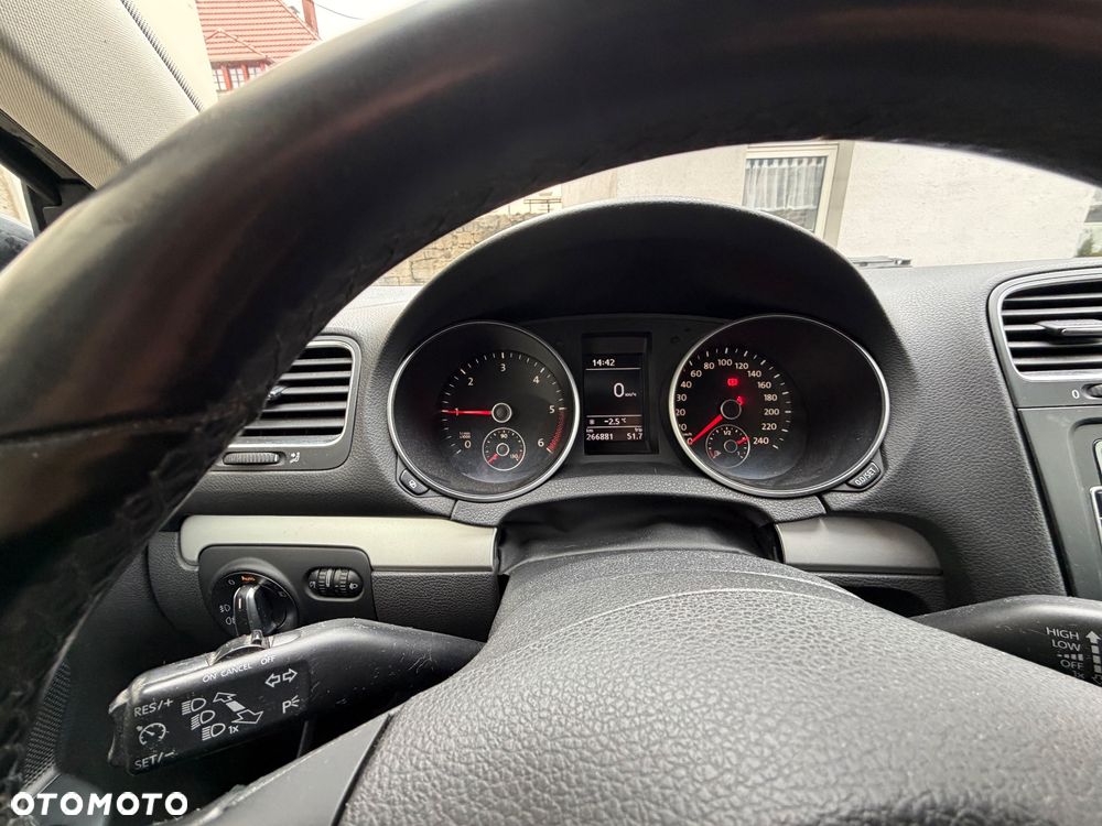 Volkswagen Golf 1.6 TDI DPF Comfortline - 9