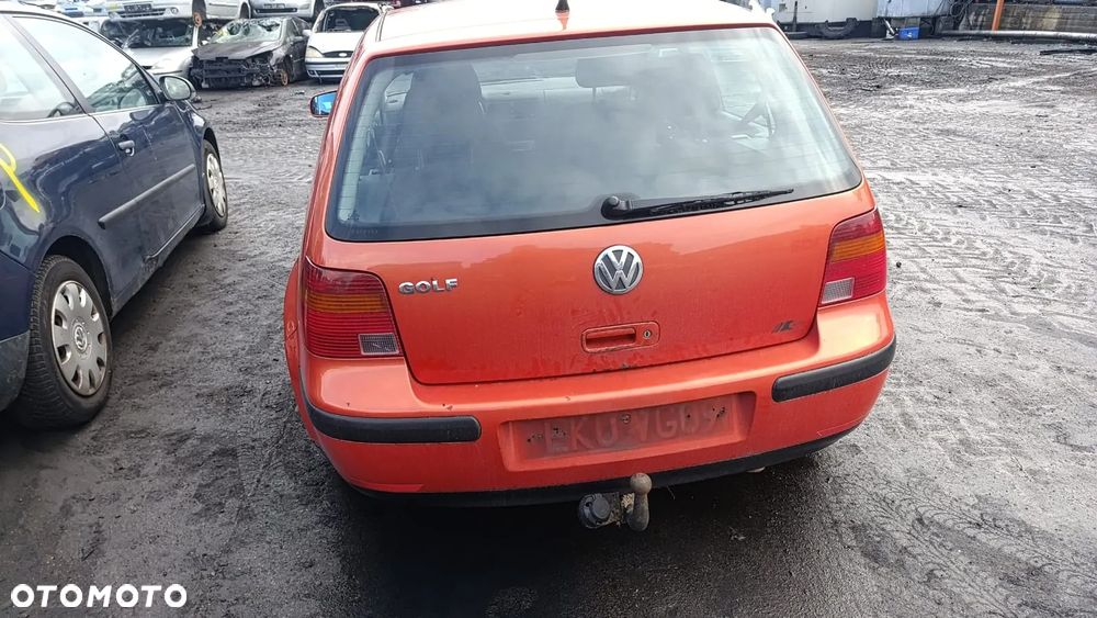 35523 volkswagen golf IV 1.9 sdi na części kod lakiery LA2Y - 11