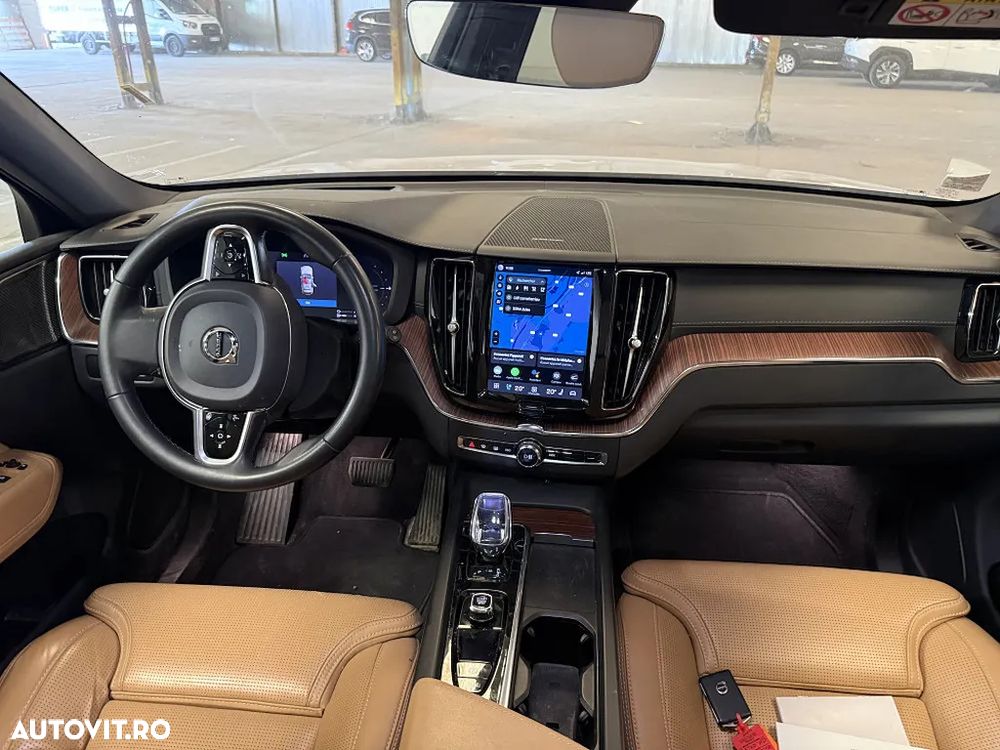 Volvo XC 60 Recharge T6 Twin Engine eAWD Inscription Expression - 4