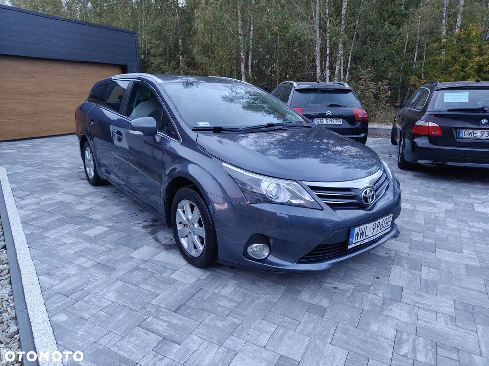 Toyota Avensis 2.0 D-4D Sol - 8