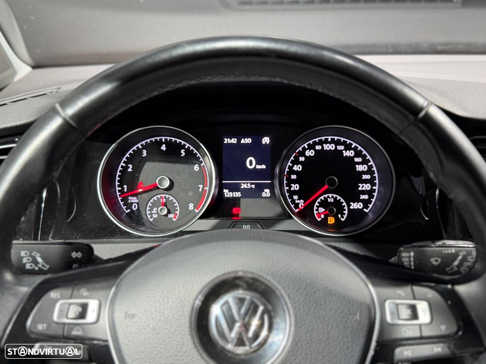 VW Golf 1.4 TSI Sound - 33