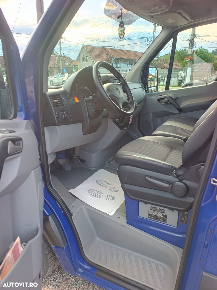 Mercedes-Benz Sprinter - 9