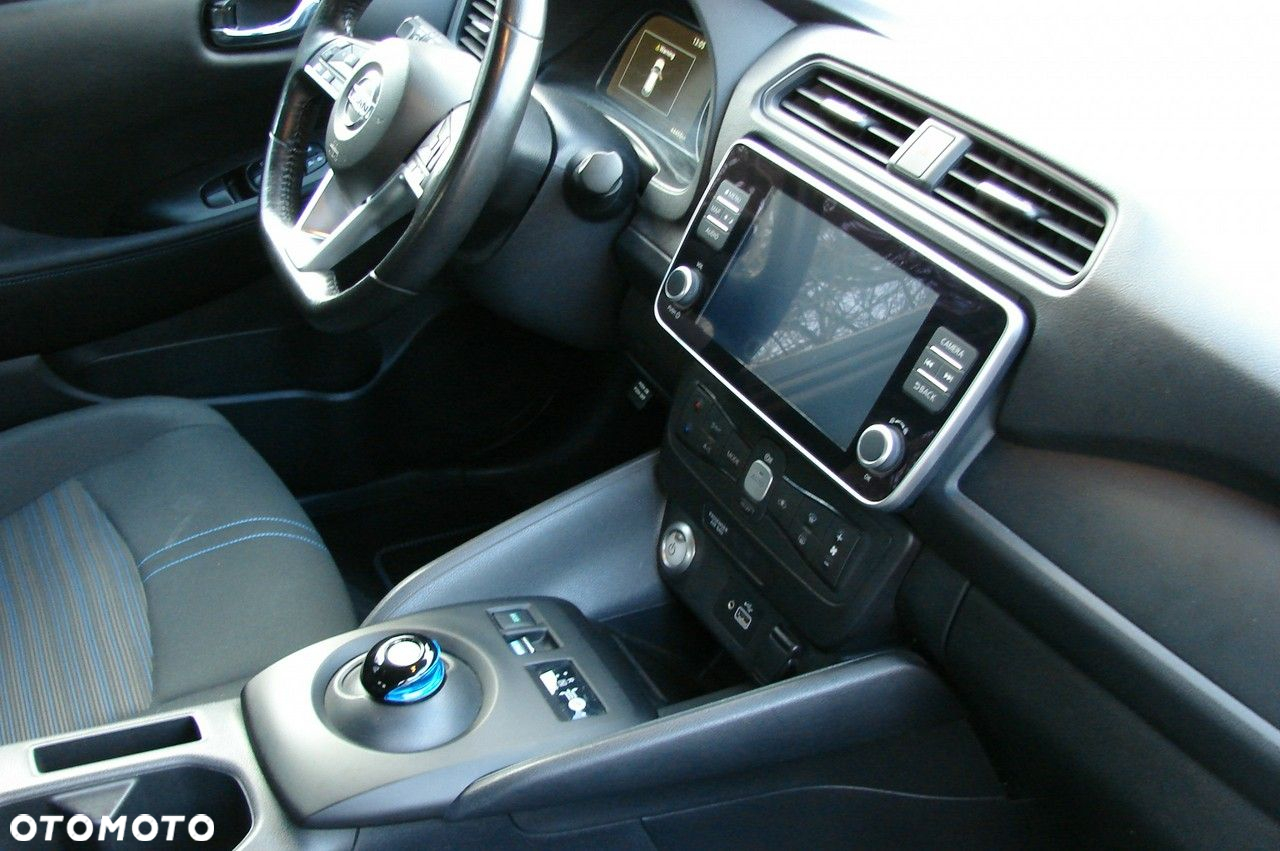 Nissan Leaf - 13