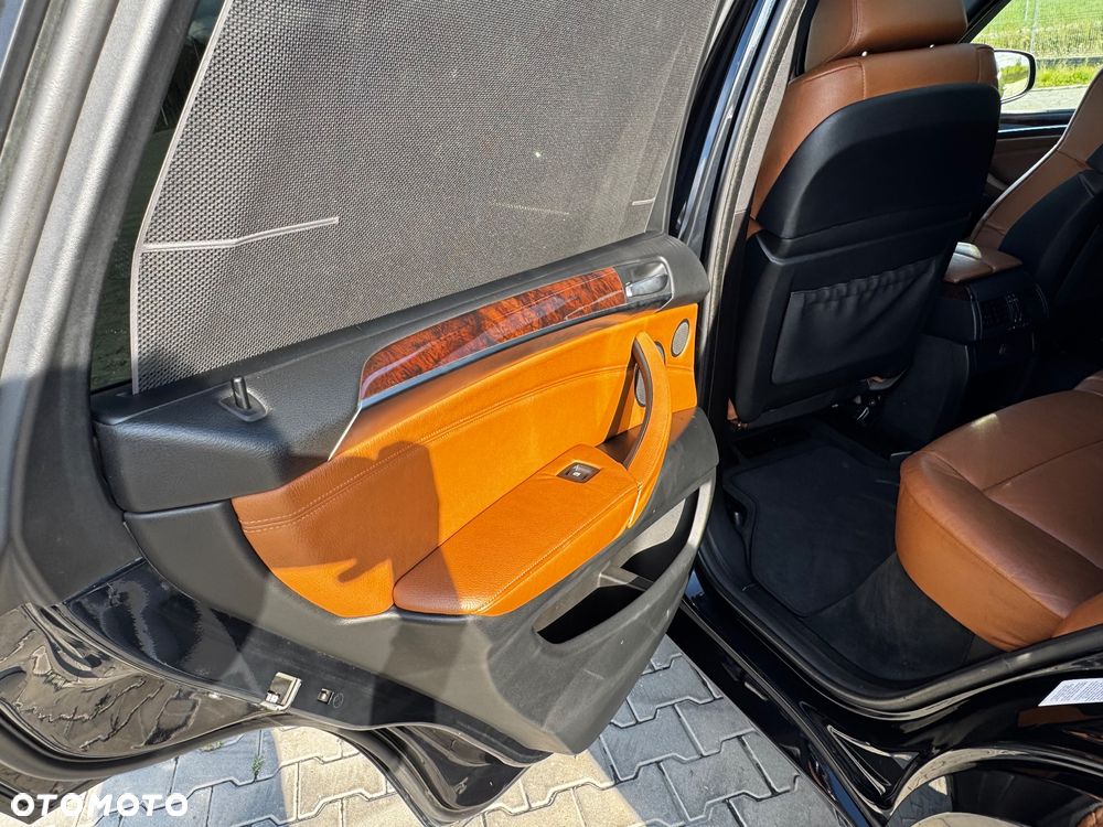 BMW X5 3.0sd xDrive - 24