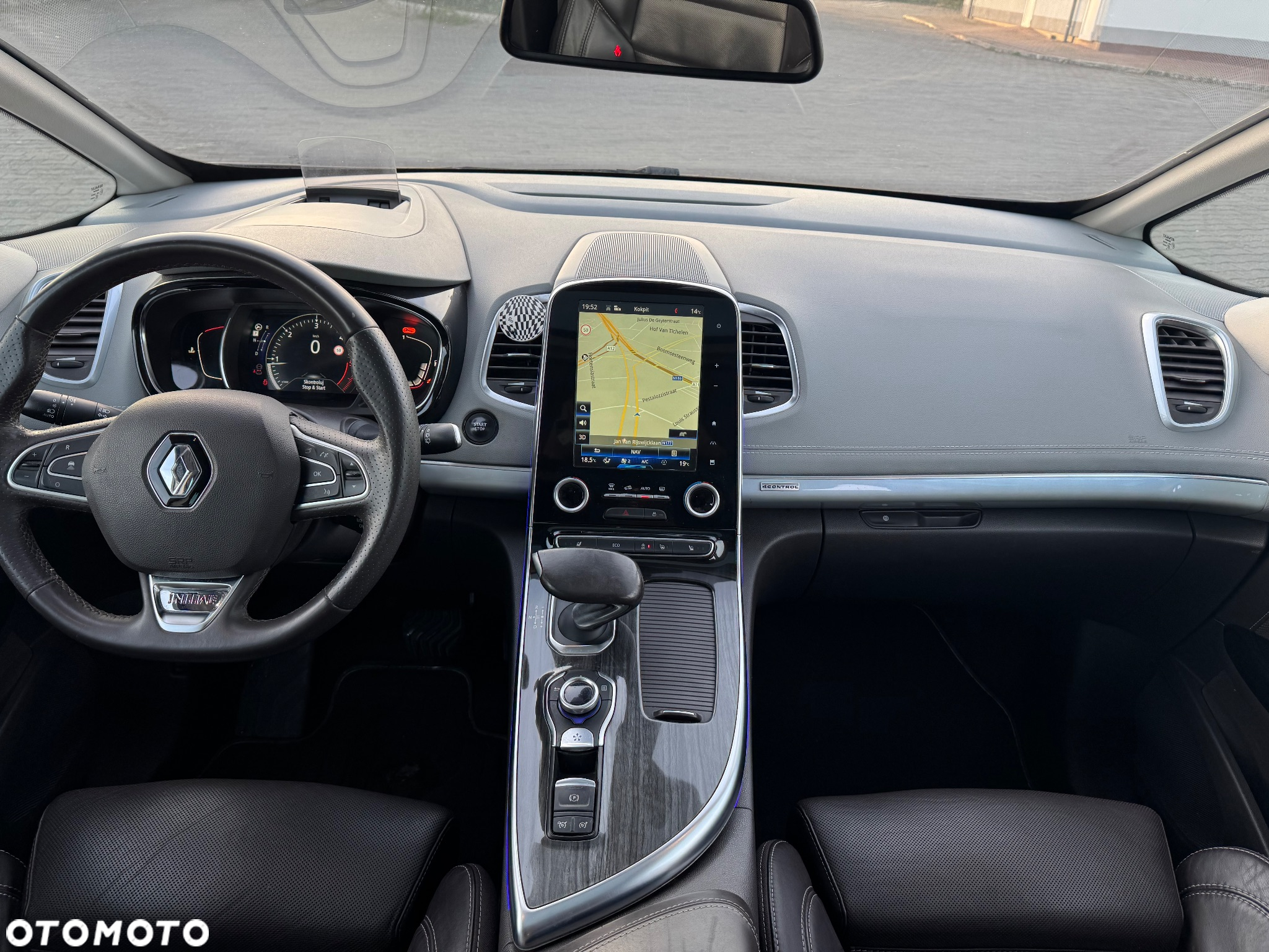 Renault Espace 1.6 dCi Energy Initiale Paris EDC - 15