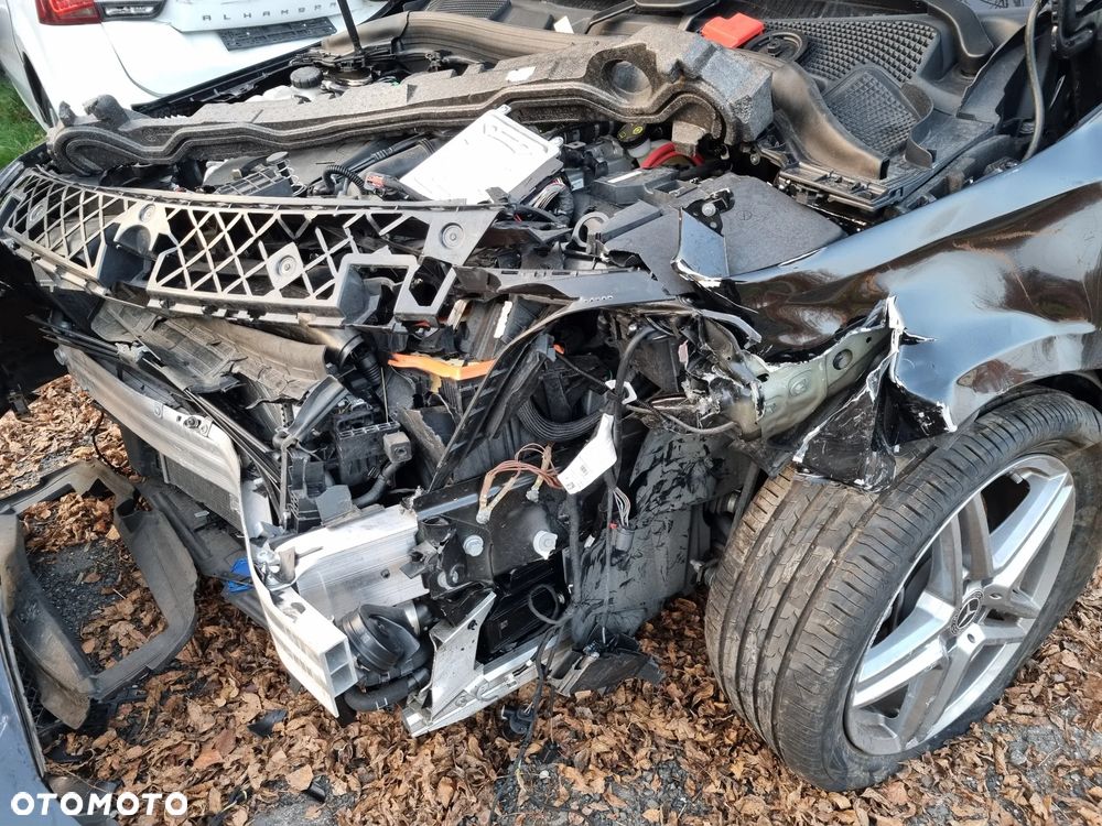 Mercedes-Benz Klasa B 250 e 8G-DCT Progressive - 11