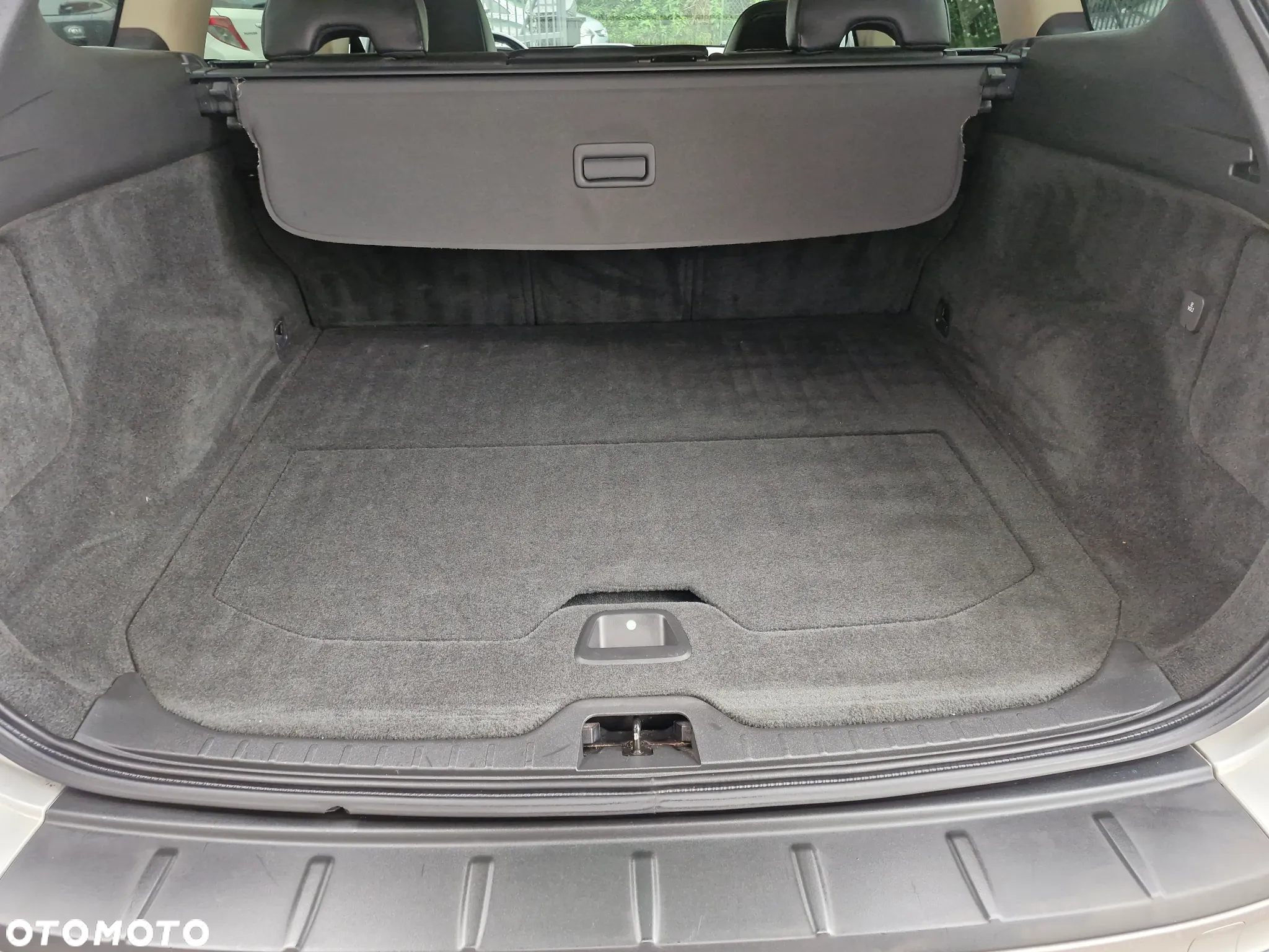 Volvo XC 60 2.4D AWD Summum - 23