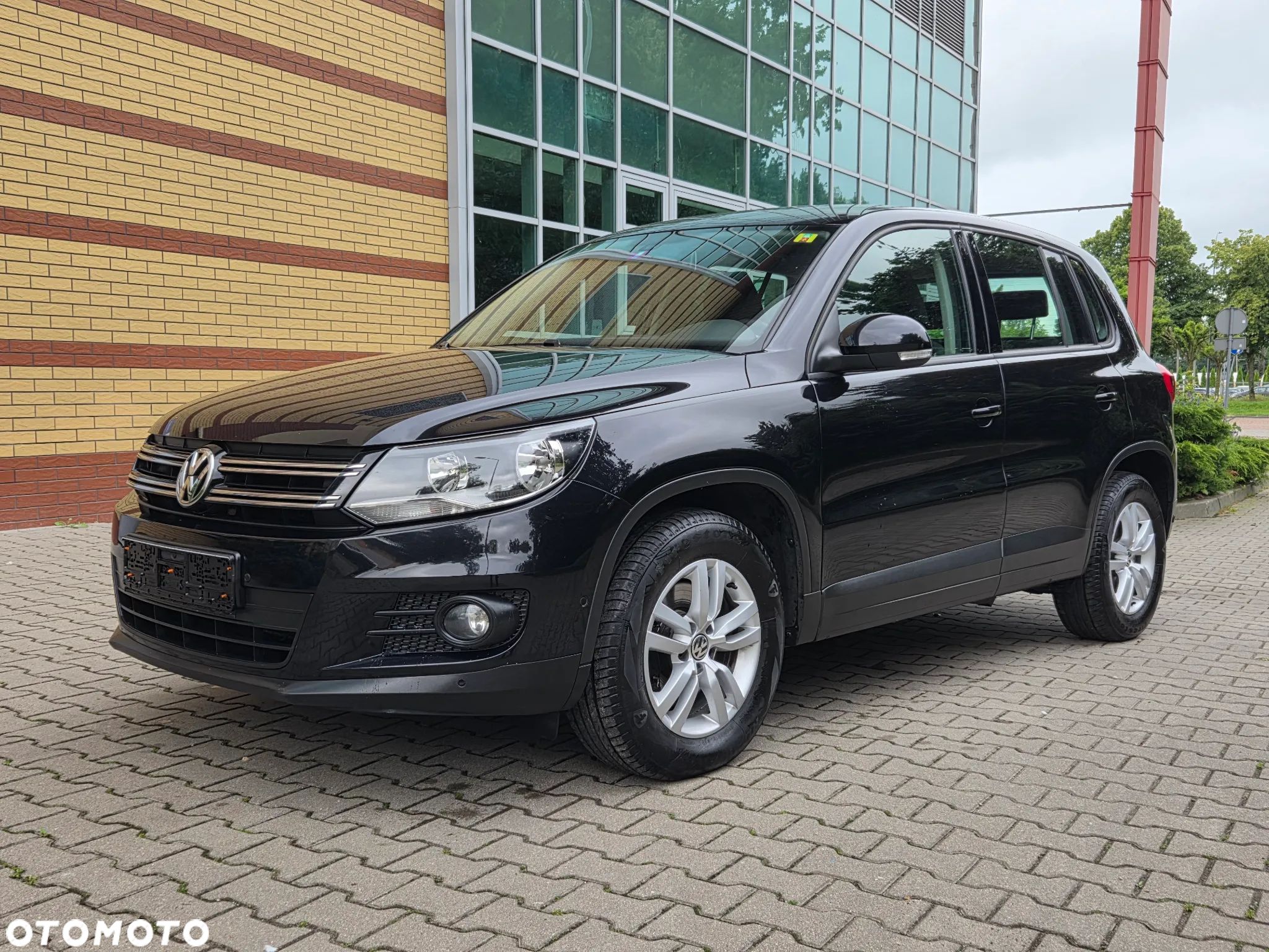 Volkswagen Tiguan 1.4 TSI BlueMotion Technology Exclusive - 1