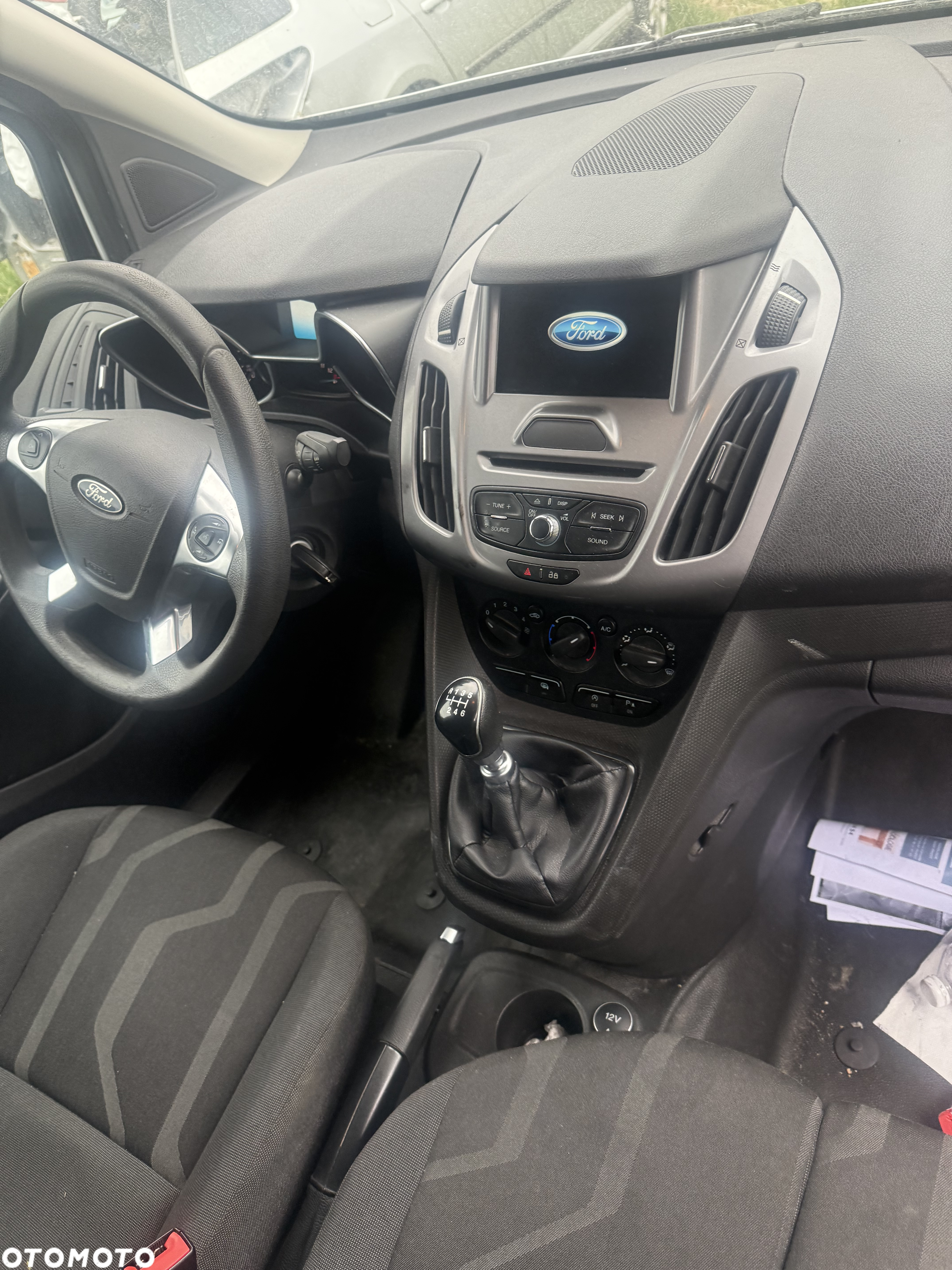 Ford Transit Connect - 8