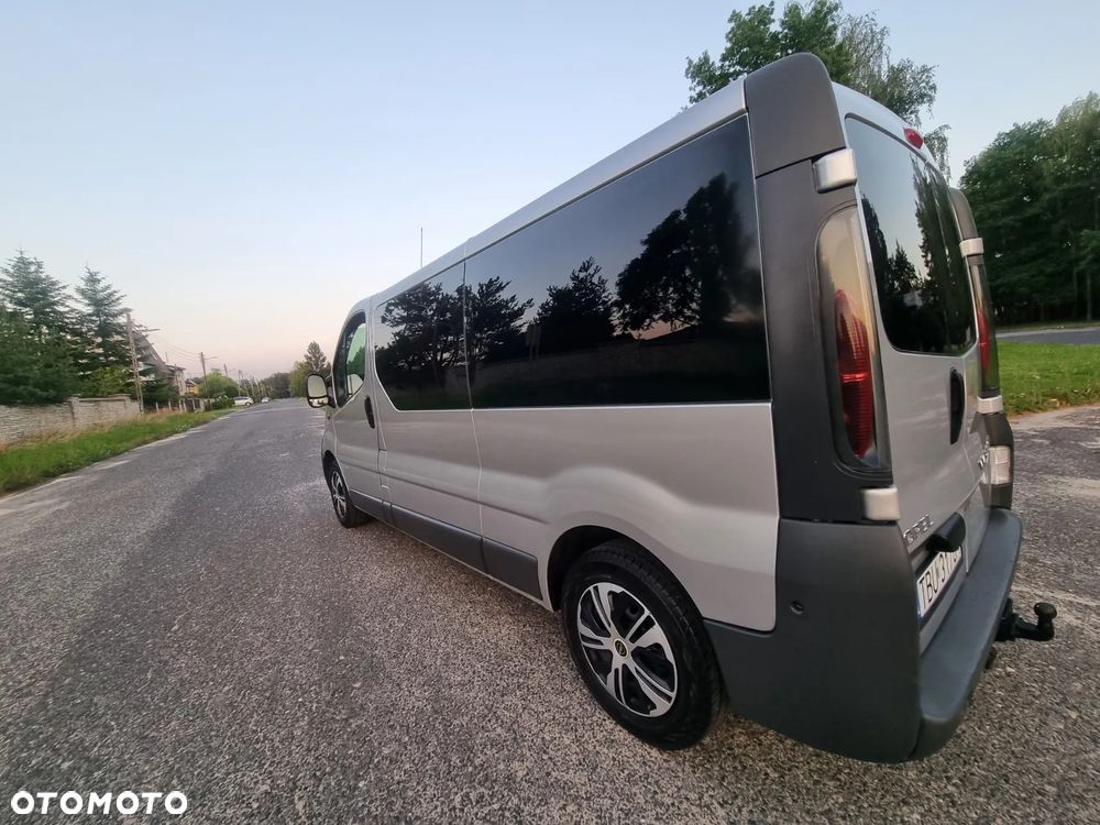Opel Vivaro L2H1 2.9t - 18