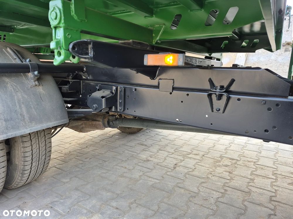 Iveco 65C18 Klima Webasto Blokada Mostu Oryginalna Wywrotka Kiper Meiller DMC 3490kg na Kat B Skrzynia 6 Biegow Fotel Kierowcy Pneumatyczny - 11