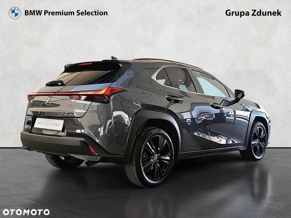 Lexus UX - 6