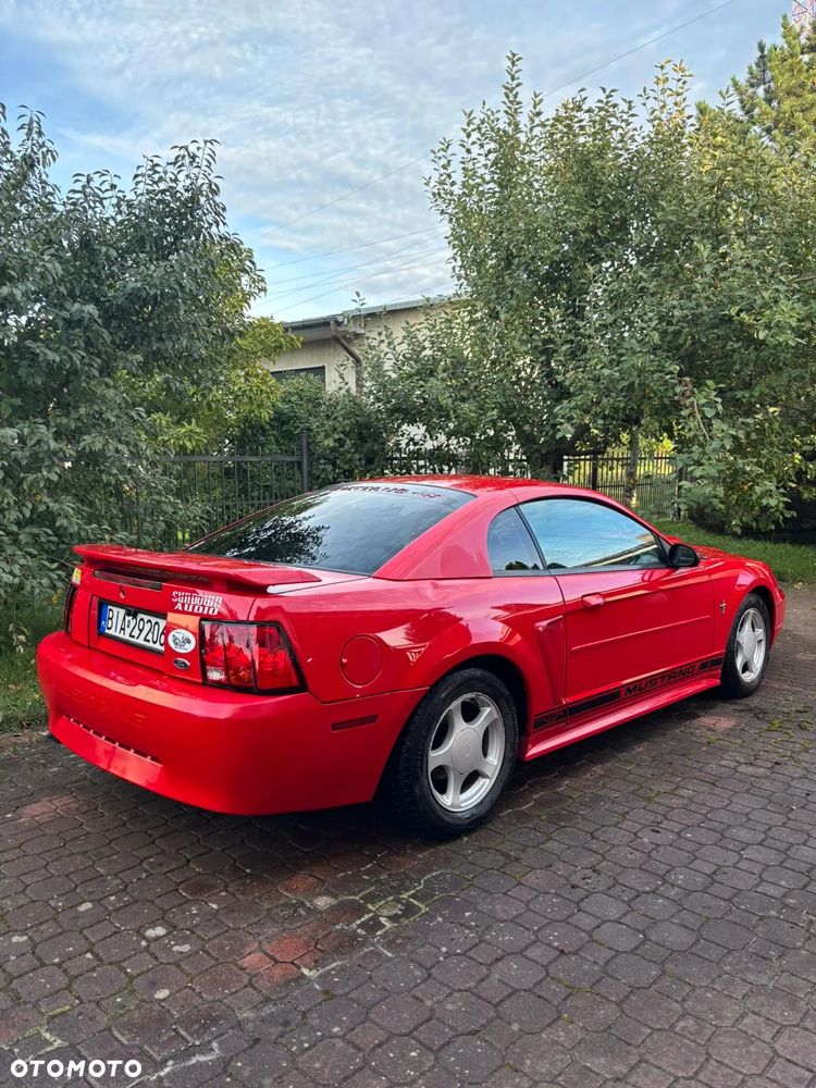 Ford Mustang - 5