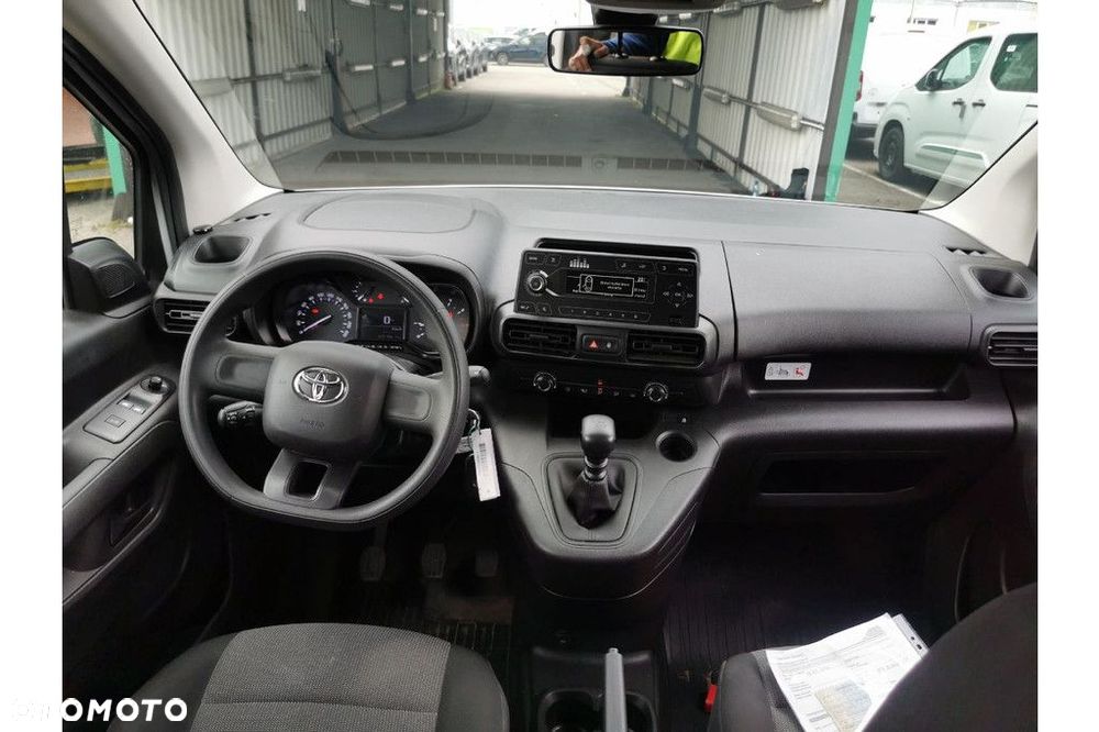 Toyota ProAce 1.5 D-4D Long Active SalonPL VAT23% Właścicielem pojazdu jest Ayvens Financial Services Polska - 7