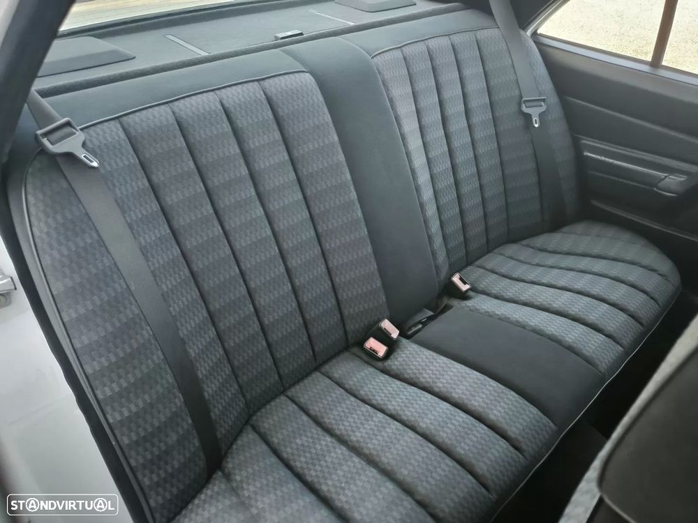 Mercedes-Benz W201 (1982-1993) 190 E 1.8 - 32