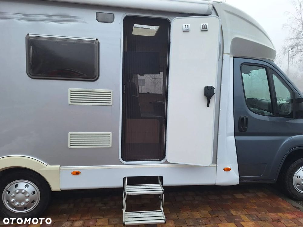 Carado T344 półintegra klimatyzacja - 32