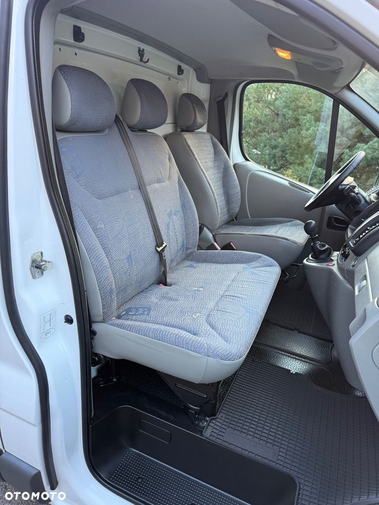 Renault Trafic - 18
