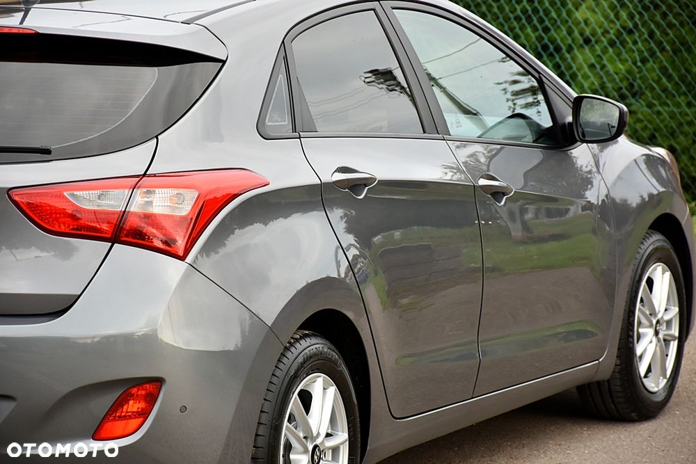 Hyundai i30 1.4 Premium - 11