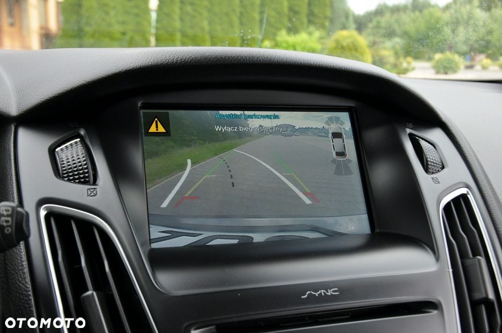 Ford Focus - 32