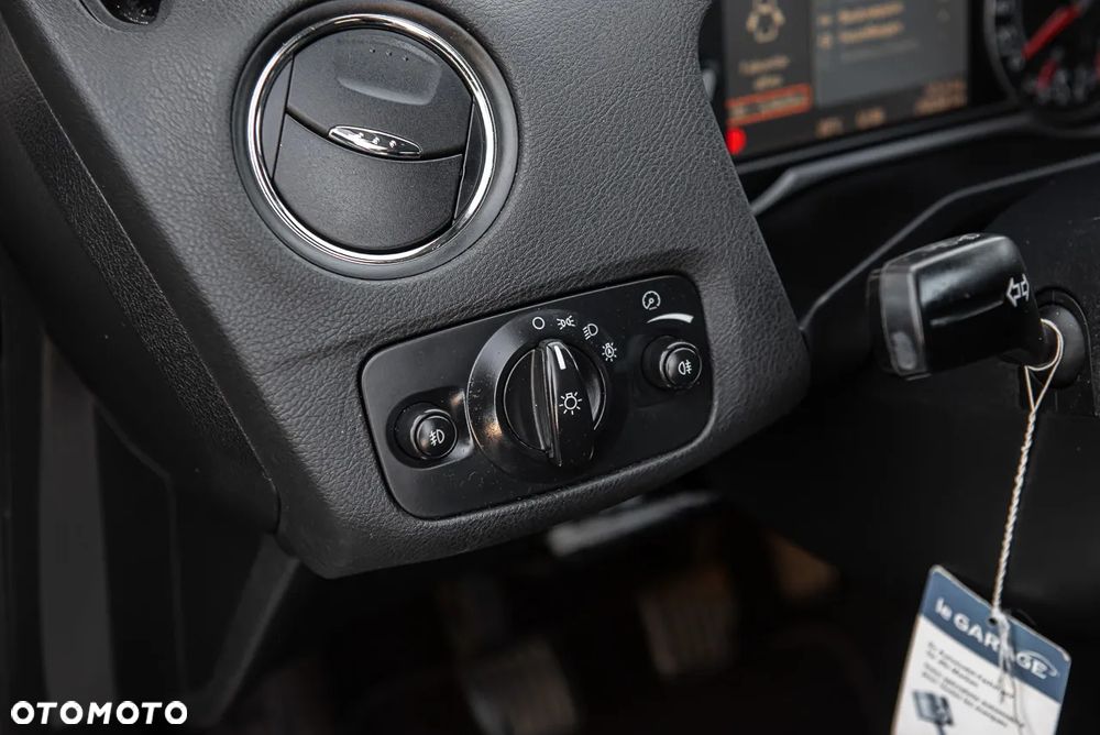 Ford Mondeo 2.5 Titanium - 17