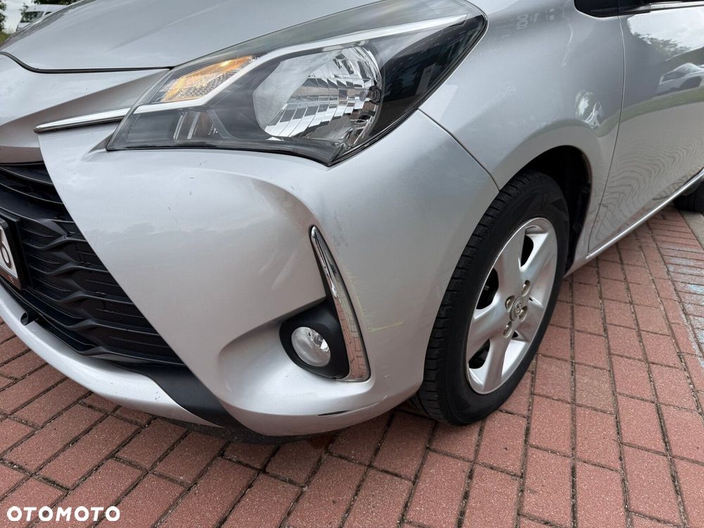 Toyota Yaris 1.5 Premium - 9