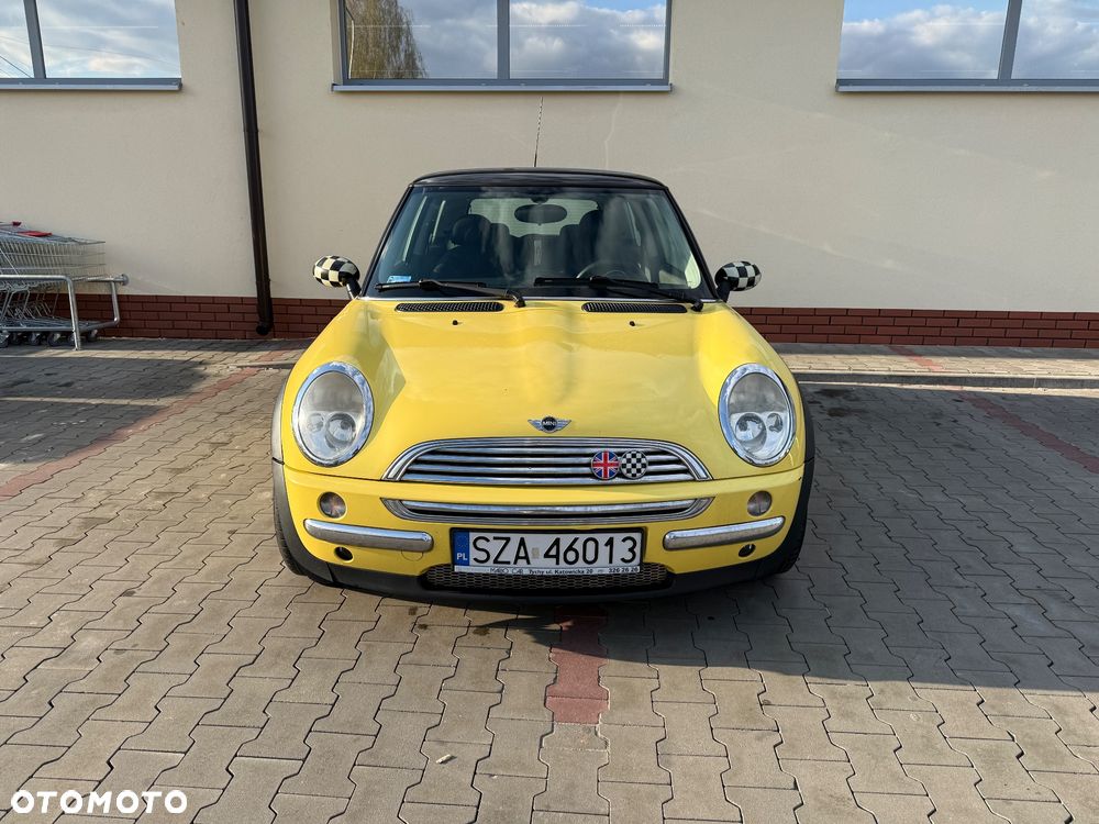 MINI Cooper Standard - 1