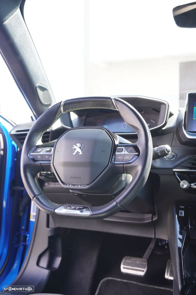Peugeot e-2008 50 kWh GT Pack - 28