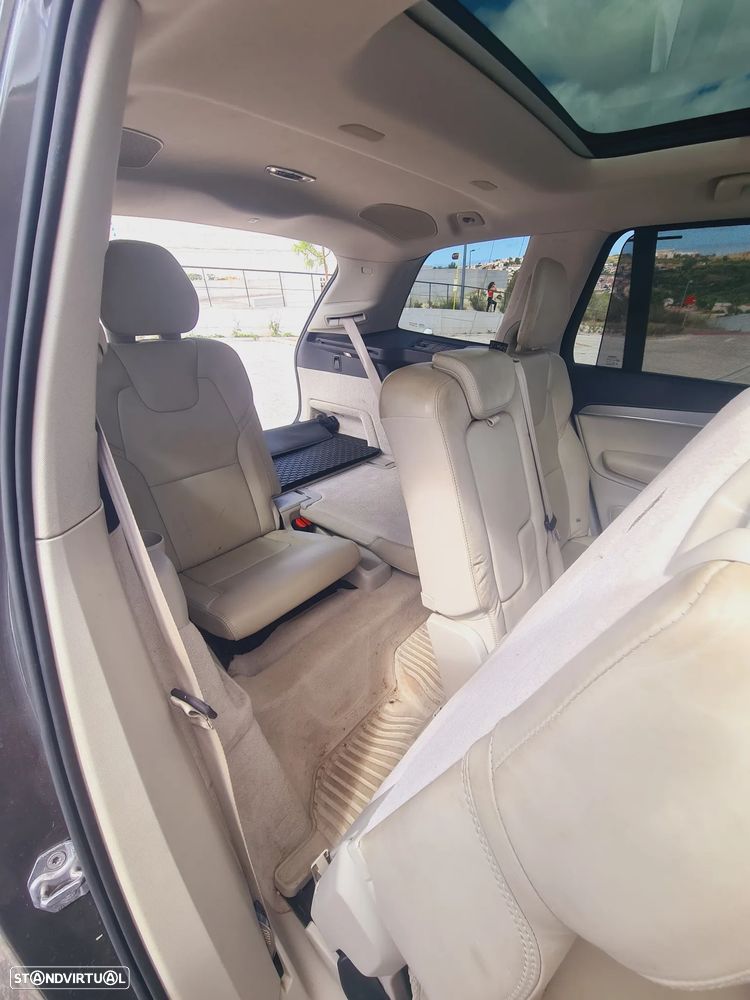 Volvo XC 90 - 22