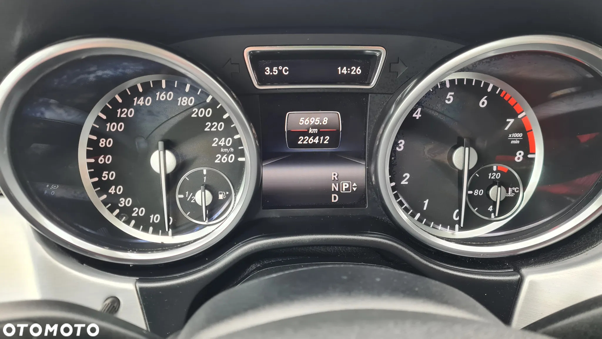 Mercedes-Benz ML 500 4MATIC (BlueEFFICIENCY) 7G-TRONIC - 31