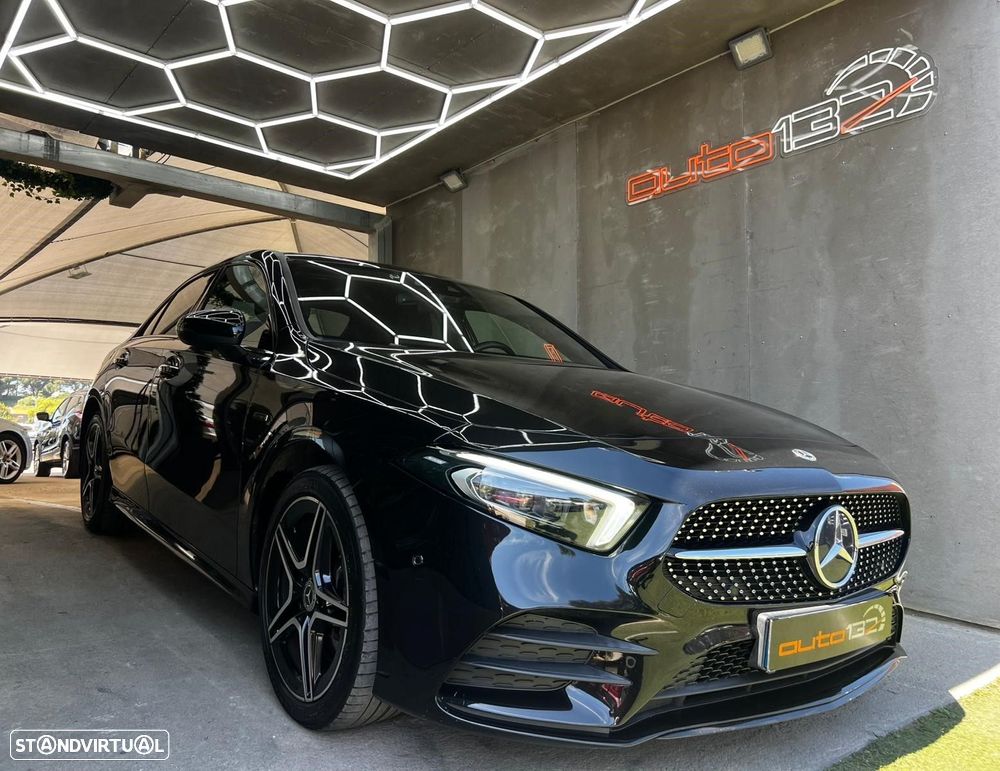 Mercedes-Benz A 250 Limousine e AMG Line - 1