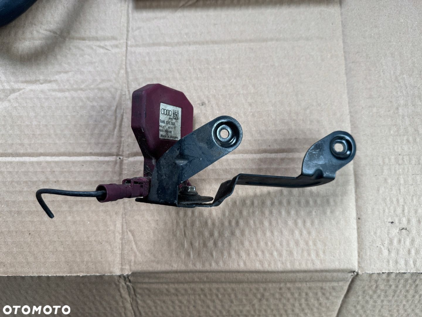 AUDI A6 C7 WZMACNIACZ ANTENY 4M0035507 - 1