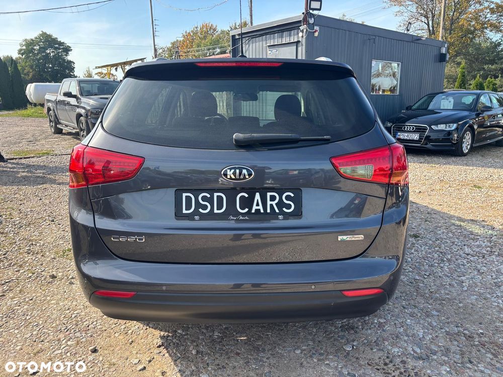 Kia Ceed 1.6 CRDi 128 ISG Platinum Edition - 8