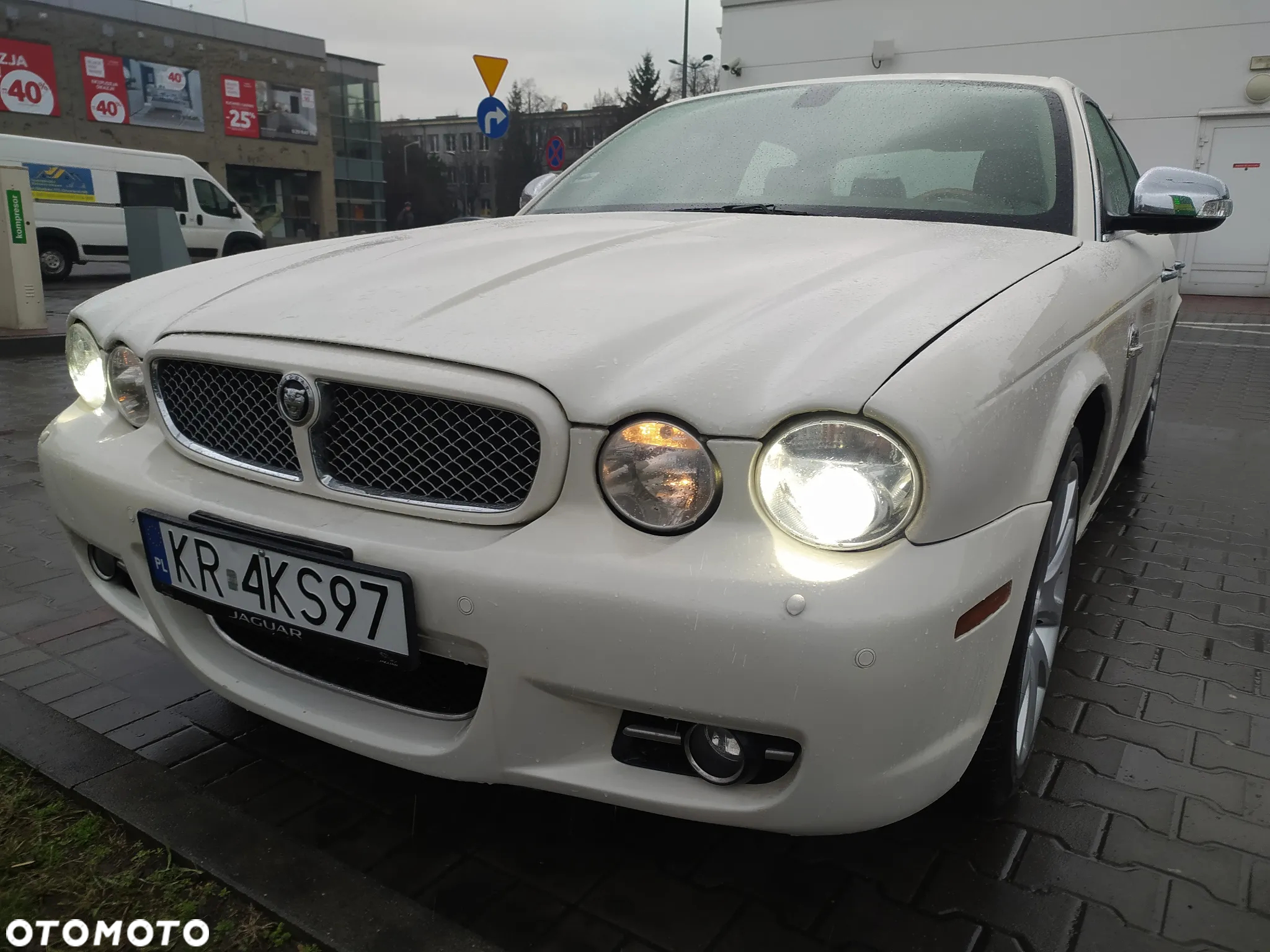 Jaguar XJ - 14